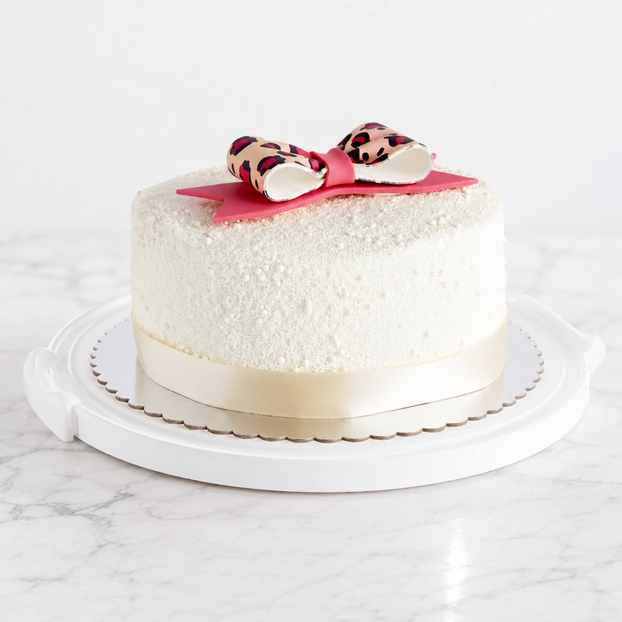 Round Cake Carrier with 2 Side Locks & Carry Handle