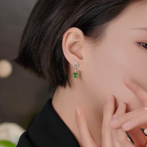 Tear/Oval Drop Earrings