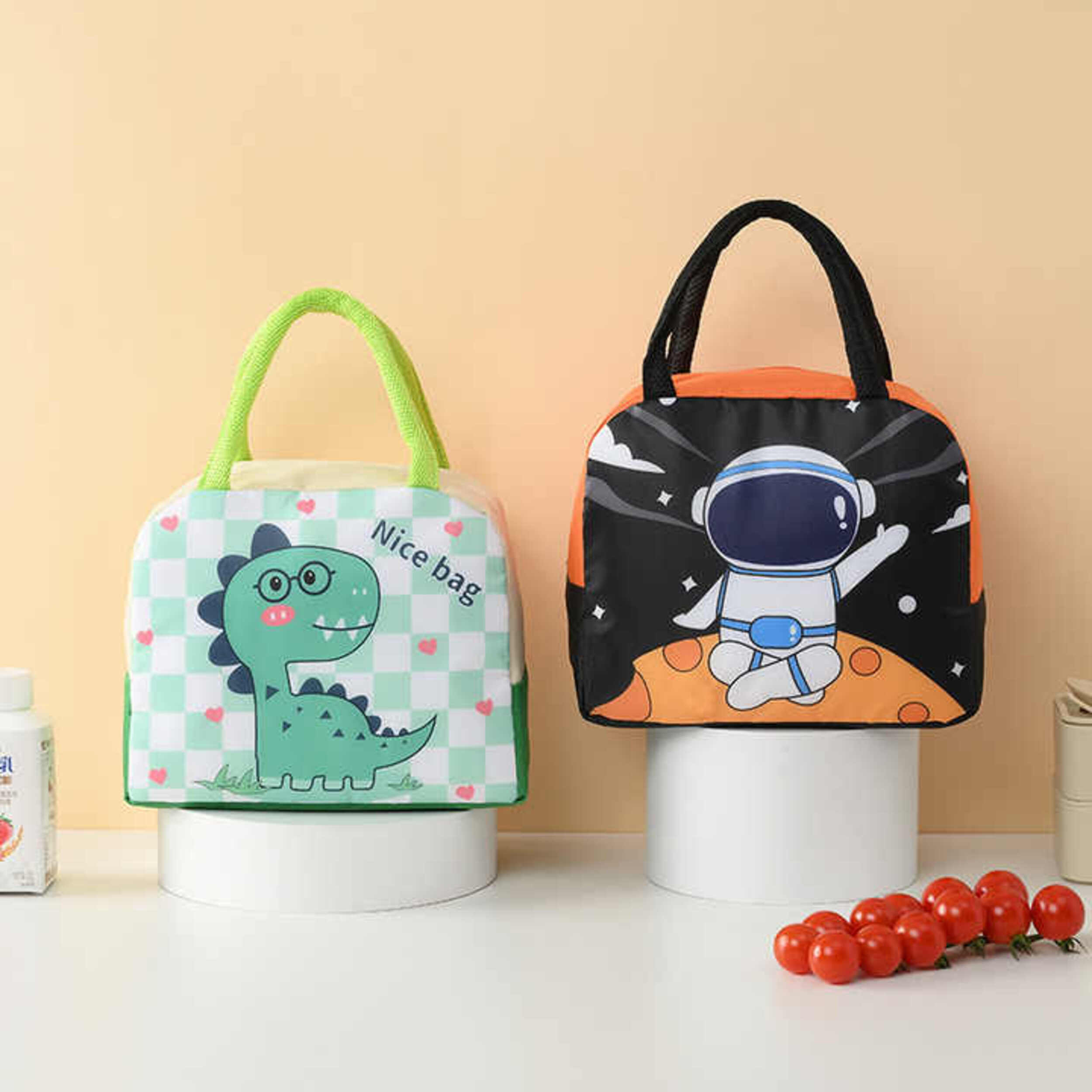 MunchMate Kids Cartoon Insulated Bag – Perfect for School & Picnics