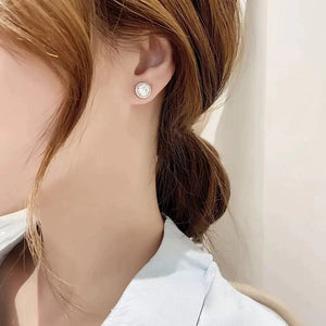 Fashion Luxury and Crystal Stud Earrings. - All-In-One Store