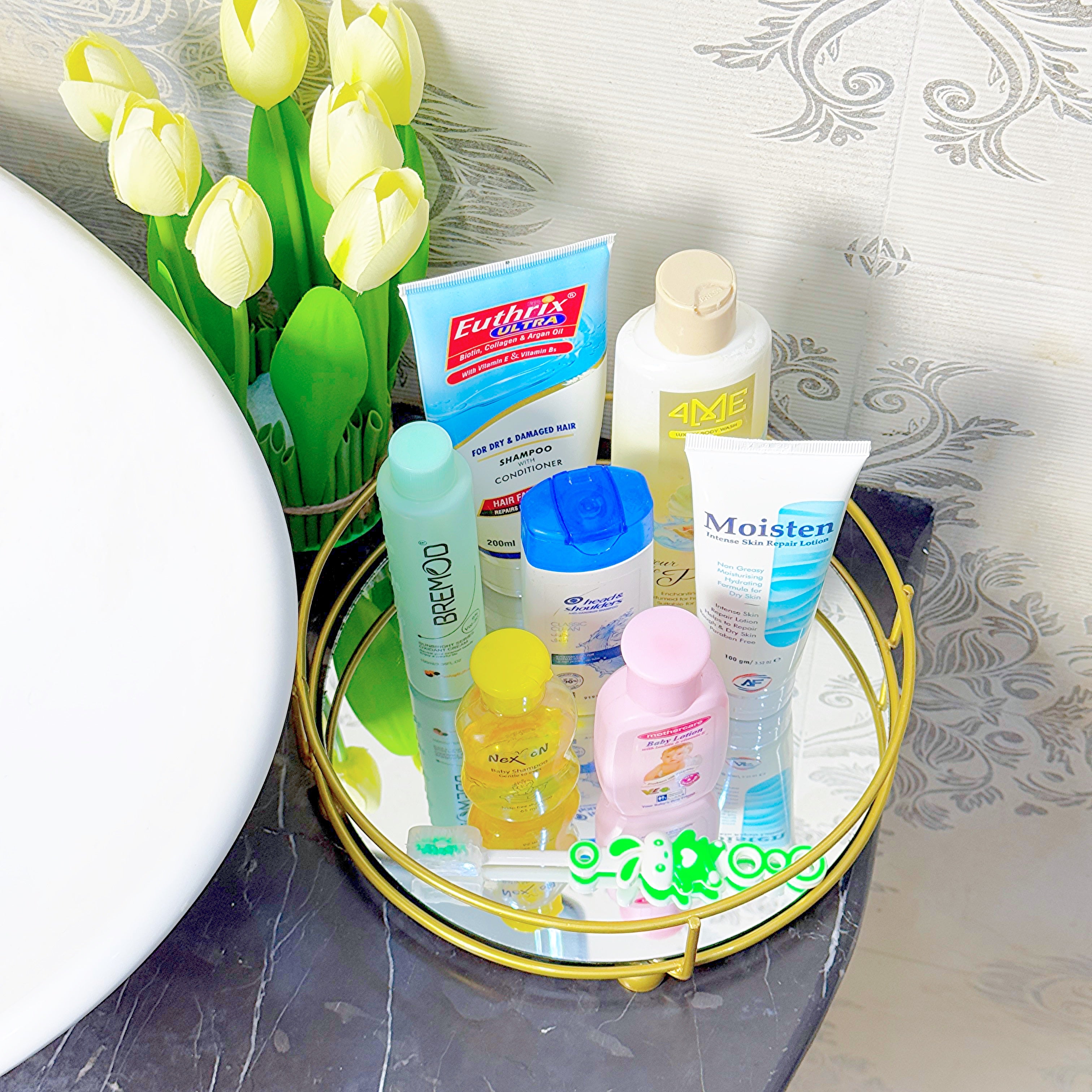 Classy Golden Vanity Display with Mirror by Matrix