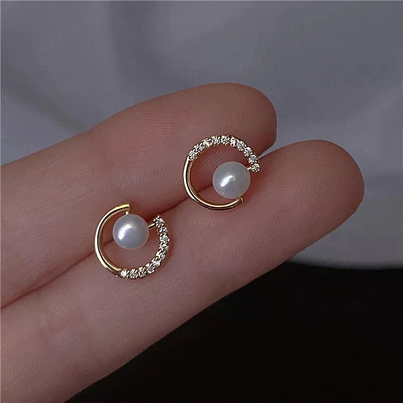 Pearl and crystal stud earring - All-In-One Store