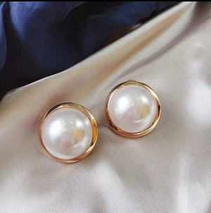 Shinny Pearl Earrings - All-In-One Store