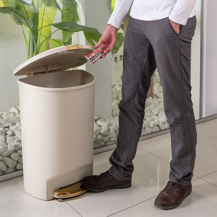 HomeMax 50L Pedal Dustbin (1913) by Limon