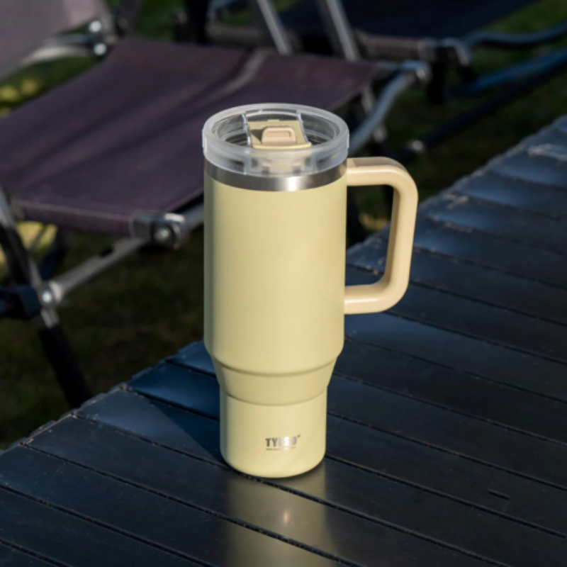 TYESO® Spill-Proof Stainless Steel Tumbler with Straw & Cleaning Brush (900ml) (TS-8868)