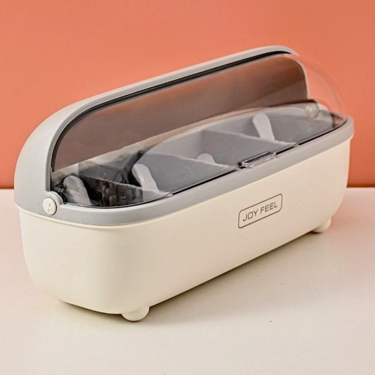 Minimalist 4-Compartment Spice Box with Spoons