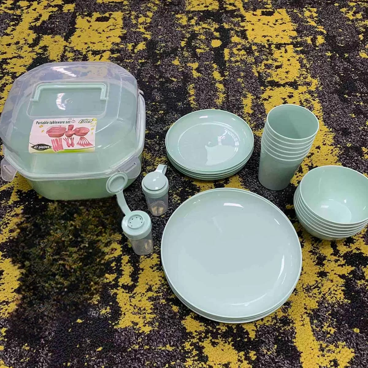 27 Pcs Portable & Convenient Picnic Set