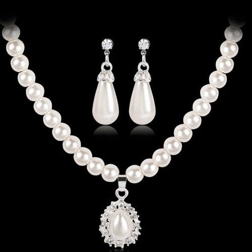 Crystal Pearls Pendant Set - All-In-One Store
