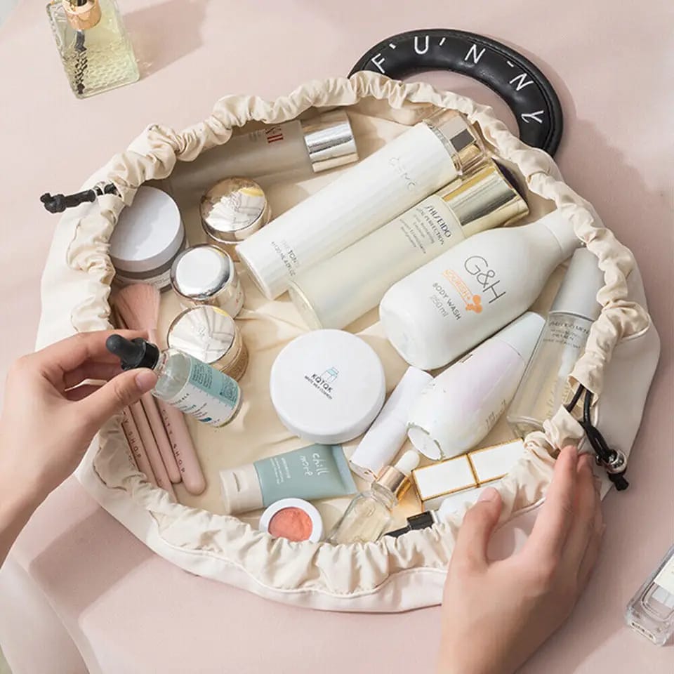High-Grade Cosmetic Bag - All-In-One Store