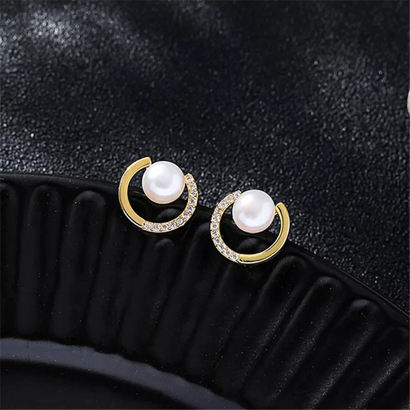 Pearl and crystal stud earring - All-In-One Store