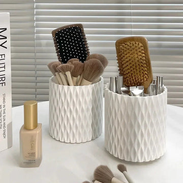 Rotating make-up brushes holder - All-In-One Store